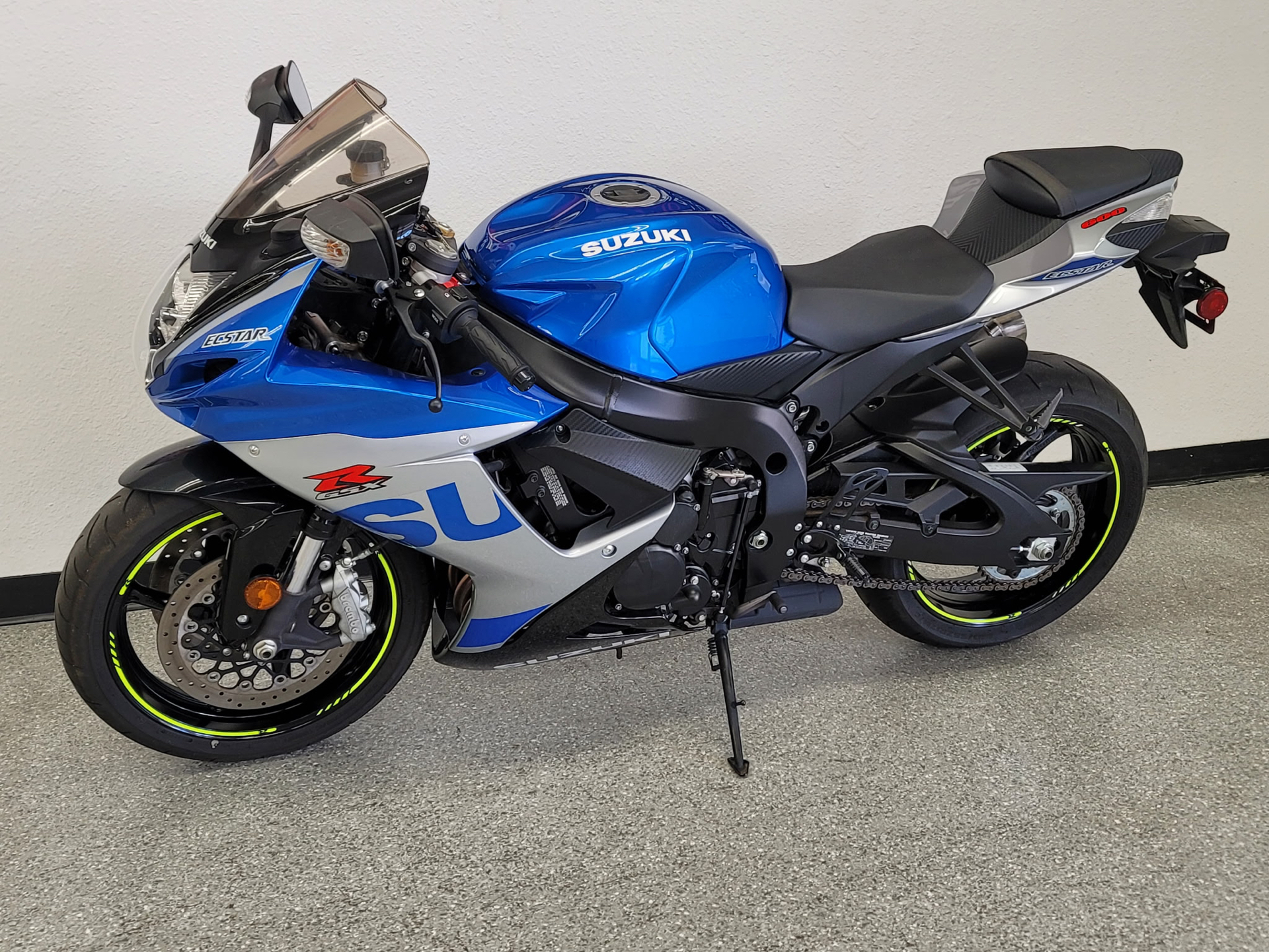 2023 Suzuki GSX-R600Z in Lake Havasu City, Arizona - Photo 12
