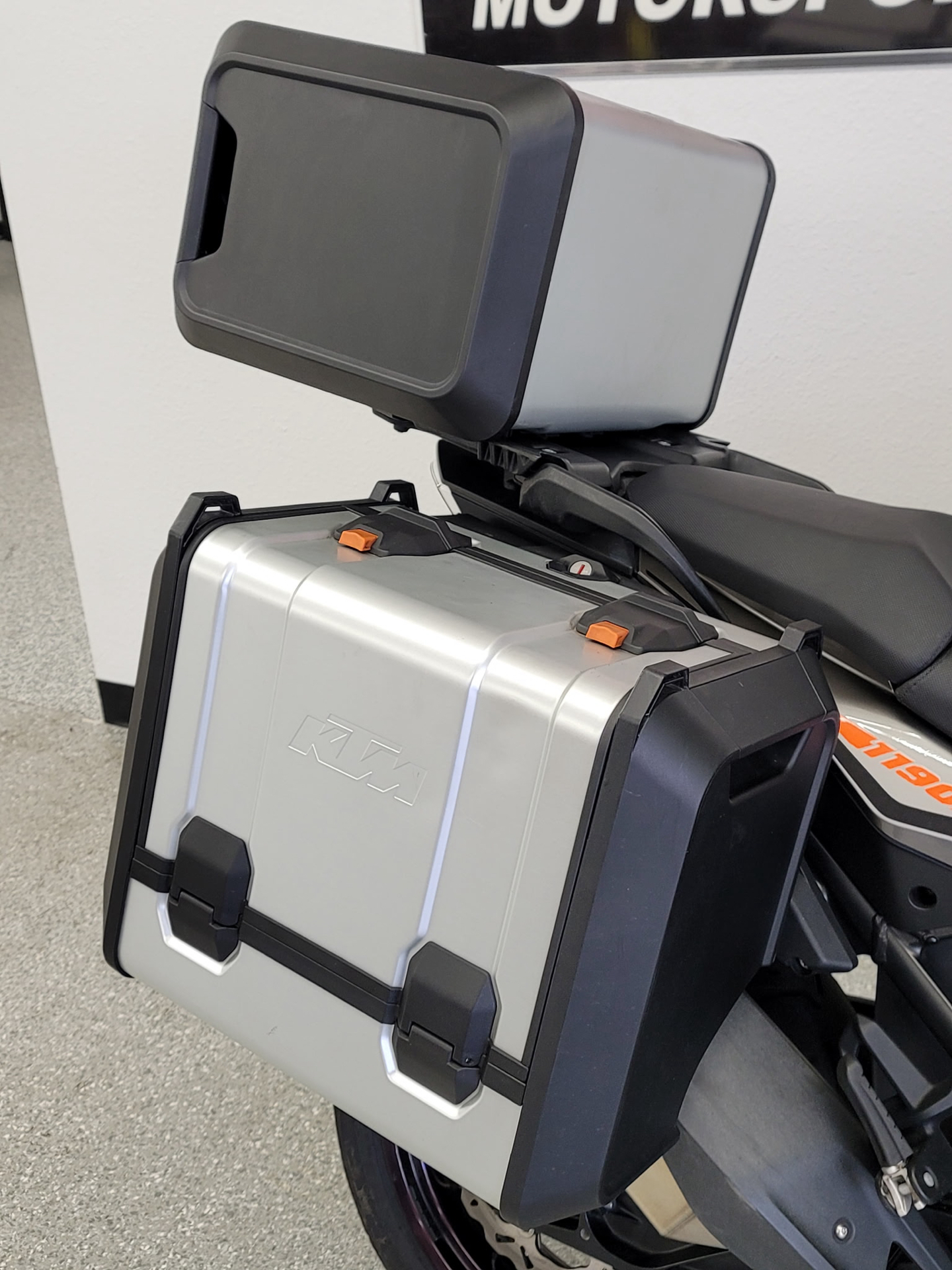 2015 KTM 1190 Adventure in Lake Havasu City, Arizona - Photo 13